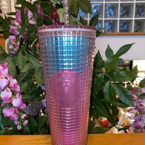 Starbucks blue-pink grid tumbler 
Venti 
BNWT